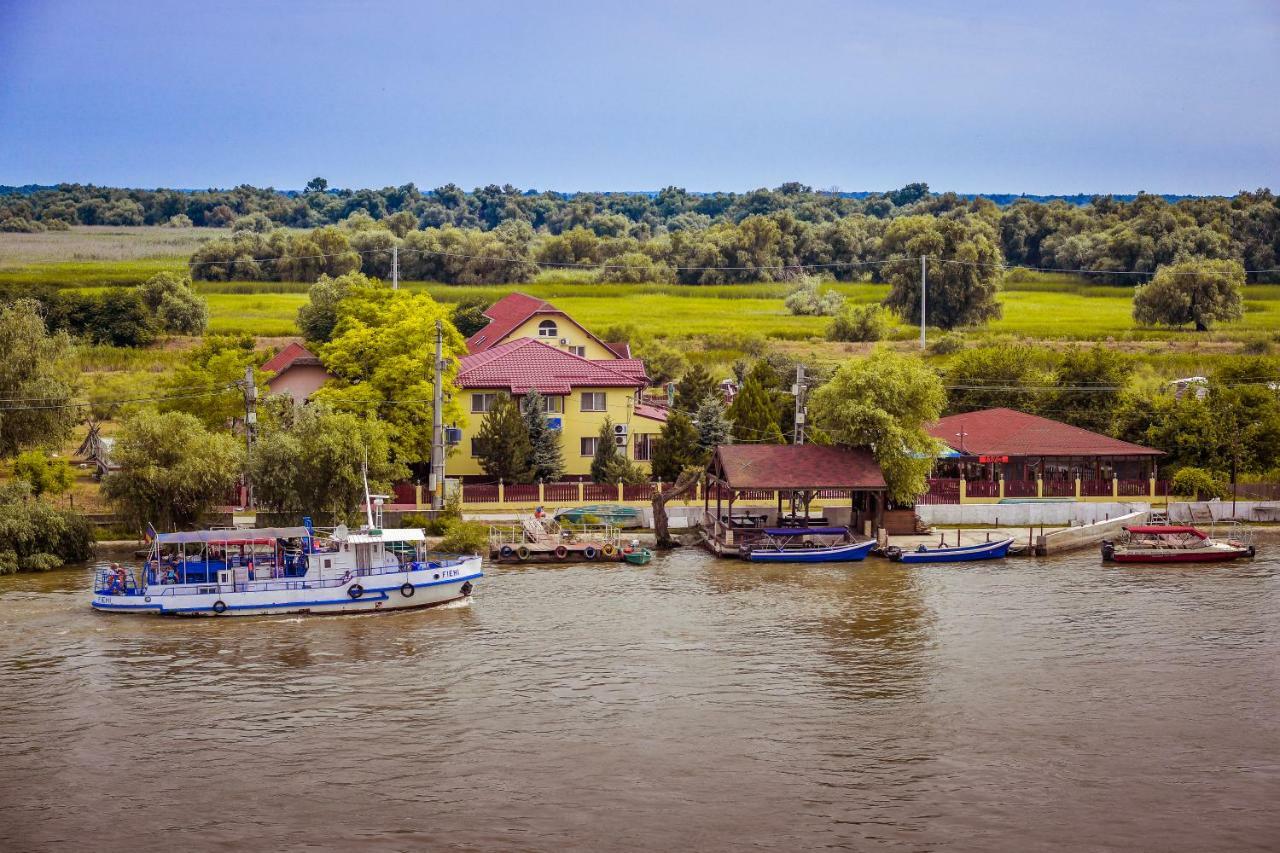 Pensiunea Ovidiu Crisan (Tulcea) Exterior foto